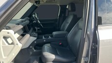 Land Rover Defender 3.0 D250 SE 110 5dr Auto Diesel Estate